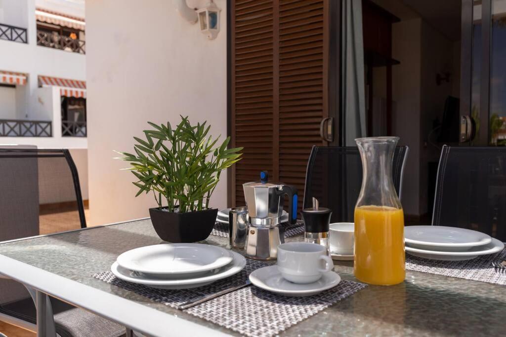 Apartamento Con 2 Terrazas En Los Cristianos Лос-Крістіанос Екстер'єр фото